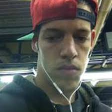 Stream Thomas Lennon music