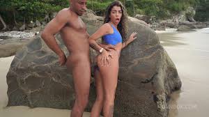 Melissa HOT double penetrated at the nude beach in f...