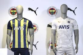 Fenerbahce is part of puma's teams that use an innovative design for their third jerseys. Fenerbahce Ile Puma Arasinda Sponsorluk Sozlesmesi Imzalandi