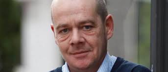 El asturiano Adriano Mones es reelegido al frente de la patronal del  vehículo eléctrico