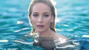 Quasi 20 anni dopo J'Adore, Dior lancia Joy di Dior, suo nuovo profumo  femminile