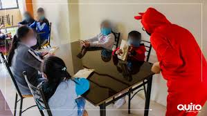 El costo de la entrada es $ 3,00 para adultos, $ 2,00 para estudiantes, $ 1,50 para niños. Agentes De Control Quito Ø¹Ù„Ù‰ ØªÙˆÙŠØªØ± Esta Tarde 23 Ninos Y Ninas De La Casa Hogar La Dolorosa Conocieron De Manera Virtual Acerca De Los Juegos Tradicionales Previo A La Sesion Recibieron