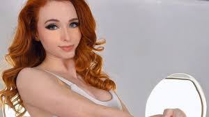 Amouranth Surpassed Pokimane and Valkyrae to Become the Most Watched Female  Streamer in the World