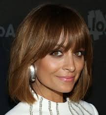 Her hair color is light brown. 27 Nicole Richie Hairstyles So Many Styles And Color Oh My