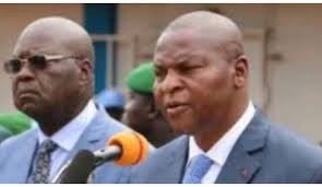 Bangui, République centrafricaine: Le régime de Touadera semble n'avoir  aucun bilan à défendre pour ces élections présidentielles et législatives  du 27 décembre. Monsieur Évariste Ngamana, porte-parole du parti au  pouvoir, a été