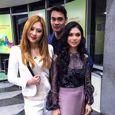 Memori cinta suraya ini mengisahkan suraya yang menjejaki semula cinta rayyan yang sudah pulih ingatan. Memori Cinta Suraya Episode 100