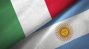 Crowds from both sides gathered in buenos aires to hear the results of the vote. What Is The Connection Between Italy And Argentina Puerto La Boca