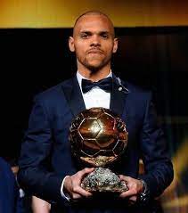 Uefa gave them the choice of continuing the game that night, or playing at noon on sunday. Barca Worldwide Auf Twitter Martin Braithwaite Has Scored 4 Goals In His Last 3 Matches Can T Believe France Football Robbed Him Of A Totally Deserved Ballon D Or This Year Https T Co Mgtjfqrdmj