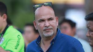 Marathón toma un giro inesperado en la elección de su nuevo entrenador