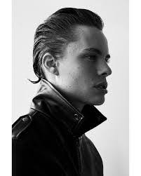 Erik Harding's Instagram, Twitter & Facebook