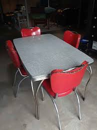 Our chrome diner style restaurant chairs are the strongest in the industry and proudly manufactured in chicago, il. New And Used Formica Retro Tables For Sale Facebook Marketplace