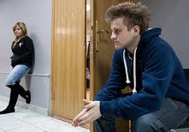 Лучшие сериалы, фильмы и телешоу первого канала — главного телевизионного канала россии — теперь доступны на ivi. Pervyj Kanal Nazval Prichinu Snyatiya S Efira Seriala Shkola Korrespondent Net