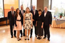 Regionálního rozvoje pokračovat, a proto v příštím roce rozdělíme na podporu venkovských prodejen téměř stejnou částku, doplňuje radní pro regionální rozvoj, granty a dotace pavel hečko. Orlicky Net Kralovehradecky Kraj V Berline Oslavuje Den Vzniku Ceskoslovenska