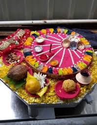 Aarti Thali Decoration Ideas For Ganpati Aati Thali Pooja Thali Aarti Ki Thali Decoration Pooja Thali Decoration Thali Decoration Ideas Dollar Tree Christmas Decor Plate Decor
