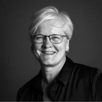 1000+ "Nickless" profiles