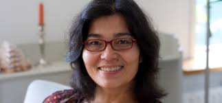 Peggy Seelig's Instagram, Twitter & Facebook