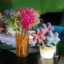 Sebenarnya bahan kain panjang apa pun bisa digunakan bahkan tali sepatu setelah anda menguasai cara membuatnya anda akan dapat membuat mawar dalam waktu 30 detik atau kurang. Diydecopage Instagram Posts Photos And Videos Picuki Com