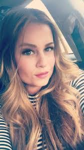 Mayra Cardona's Instagram, Twitter & Facebook