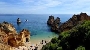 Wie wär's mit einem städtetrip nach porto? Dekret Portugal Verbietet Touristische Einreisen