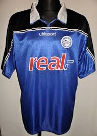 Arminia bielefeld are 16th in the table with 18 points from 20 games. Arminia Bielefeld Home Fussball Trikots 2001 2002 Sponsored By Real Hypermarket