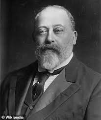 Historic family tailors in Chatham that dressed Charles Dickens shuts up  shop after 186 years