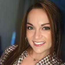 Mindy Webb's Instagram, Twitter & Facebook