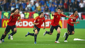 La squadra azzura réussit ses débuts à l'euro. Espagne Italie Euro 2008 L Espagne Vient A Bout De L Italie Uefa Euro 2020 Uefa Com