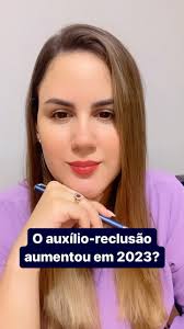 📢 Primeiro, o que é auxílio-reclusão? , ., ❗️É um auxílio financeiro pago  aos DEPENDENTES do preso que está em regime fechado ou semiaberto., ., ▪️E  para os familiares receberem este auxílio, o preso ...