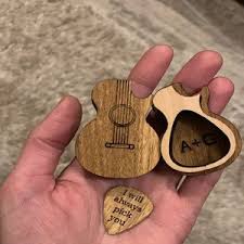 Wood Guitar Pick And Box For 3 Picks Personalized Custom Etsy Guitar Pick Box Wood Guitar Pick Guitar Picks Personalized