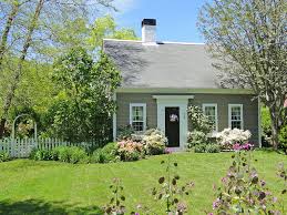 This cozy 2 bedroom ranch sits on a wooded lot in the heart of east orleans. Long Term Rentals On Cape Cod