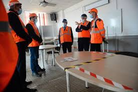Maybe you would like to learn more about one of these? Laurent Pietraszewski Secretaire D Etat Charge De La Sante Au Travail Au Technicentre Sncf De Nevers Il Faut Une Vigilance Extreme Nevers 58000