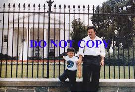 As you can see the reactions to tay k's photo vs pablo escobar's white house photo are mixed. Narcos Drug Lord Medellin Cartel 2 Wanted Posters Reprints Pablo Escobar 1892585096
