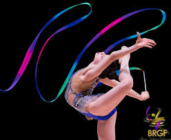 Baldassarri si gioca tutto nell'ultimo esercizio alle clavette, agiurgiuculese è al 13° posto e deve fare il miracolo. Milena Baldassarri E Oro Alla Palla E Bronzo Alle Clavette Al Gp Di Holon Bronzo Oro
