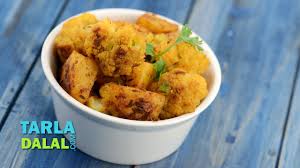 Aloo Gobi Recipe Aloo Gobhi Punjabi Recipe By Tarla Dalal Youtube