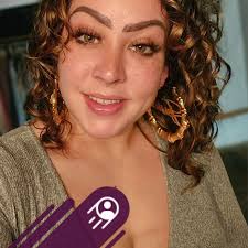 Are there any available nail techs in Klamath Falls for nail removal and  full set today or tomorrow?