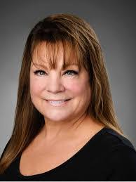 Rebekah Craven's Instagram, Twitter & Facebook