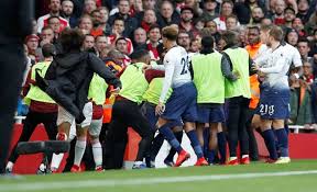 Arsenal vs tottenham hooligans fighting. Arsenal Vs Tottenham Pochettino Pulls Players Apart In Angry Scrap Football Sport Express Co Uk