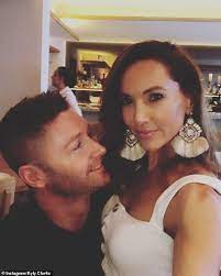 Cricket superstar michael clarke and interior designer kyly clarke were once a picture perfect couple and though they're no longer together, they will forever be in each other's lives. Kyly Clarke Shares A Photo Of Her Husband Michael Clarke Gazing Adoringly At Her On Instagram Daily Mail Online