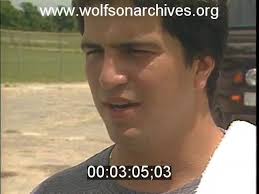 Happy 62nd birthday to former Miami Dolphins kicker Fuad Reveiz. Born in  Bogota, Colombia, Reveiz came to Miami at age 12. His father Omar Reveiz  was a former professional soccer player in