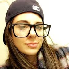 Nikki Mishler's Instagram, Twitter & Facebook