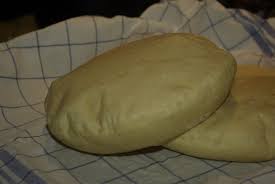 Epingle Sur Pain Pates Bretzel Tortillas
