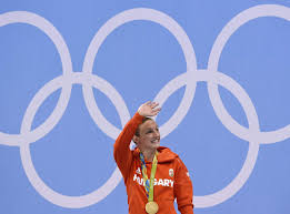 Exférje és volt edzője, shane tusup rezzenéstelen arccal nézte. Day 1 In Rio2016 Amazing Start With Two Gold Medals Daily News Hungary