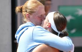 Full profile on tennis career of minnen, with all matches and records. Greet Minnen Gets A Big Hug From Alison Van Uytvanck After She Places The Last Qualifiers At Roland Garros
