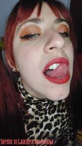 私の舌が好きなの?そして、私のタイツはどのようにフィットしますか? Tu Gauchita Argentina、Tu Gauchita  Argentina出演 ShyyFxx you Gauchita Argentina制作: 顔フェチ、パンスト、染めた髪、言葉攻め、接写 エロ動画 |  Faphouse
