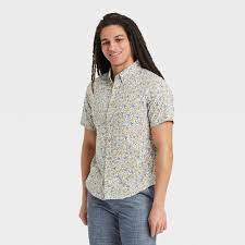 Shop over 190 top floral button down short sleeve shirt and earn cash back all in one place. Men S Floral Print Regular Fit Short Sleeve Button Down Shirt Goodfellow Co Blue Target