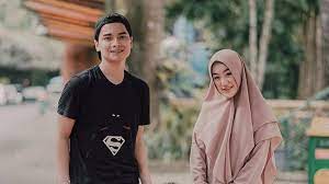 Momen alvin faiz melamar larissa chou. Panas Keluarga Ustadz Arifin Ilham Lawan Larissa Chou Soal Alvin Berzina Jangan Menghina Suara Bali
