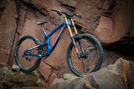 Barely escaping an avalanche during a family ski vacation in the alps, a married couple is thrown into disarray as they are forced to reevaluate their lives. Dirt 100 2017 The Best Downhill Bikes Dirt