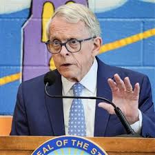 St. Ursula standout freshman Mia Buff follows family swimming tradition