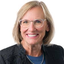 Deedee Richardson's Instagram, Twitter & Facebook