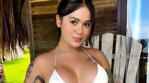 Diabla”, le dicen a Cintia Cossio por pícaro vestido que dejó mucho al  descubierto - Soho